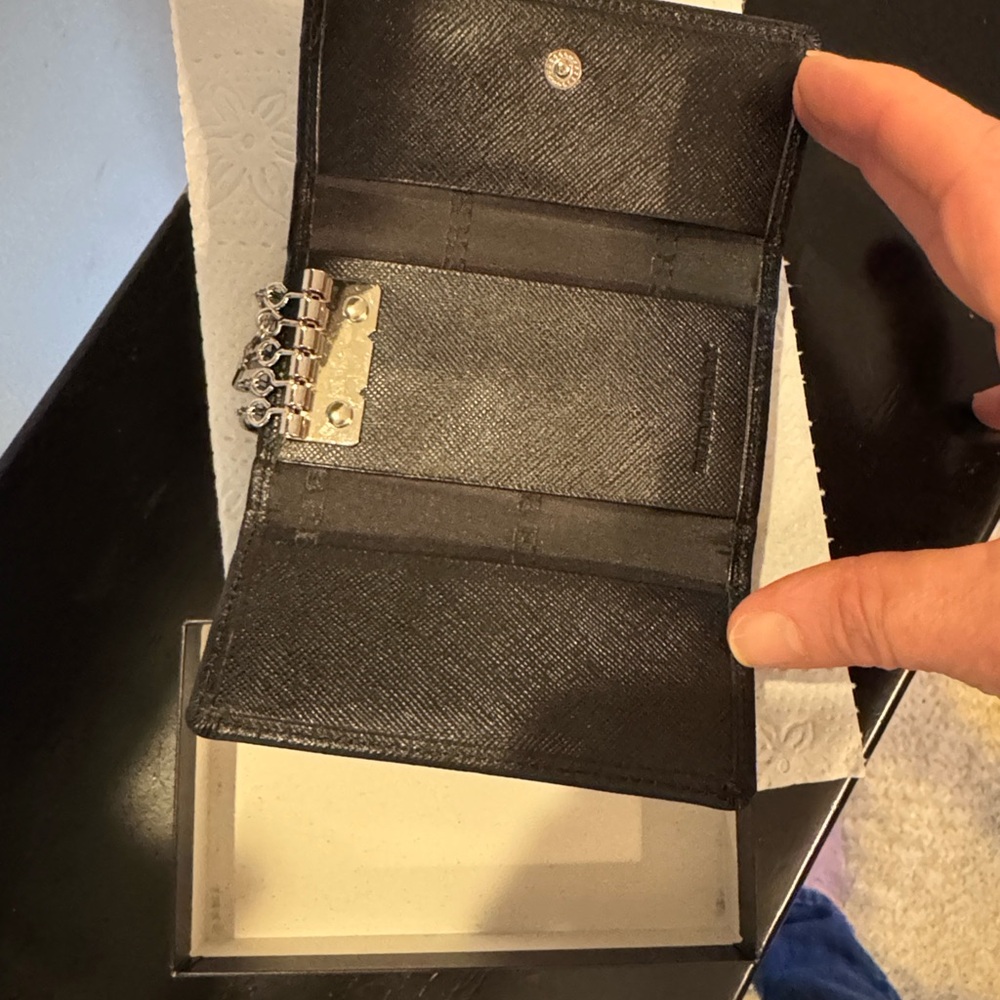 Burberry Checkered Beige and Black with red Card Holder - Picture 9 of 10